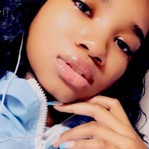 Meet your Posher, Marchelle